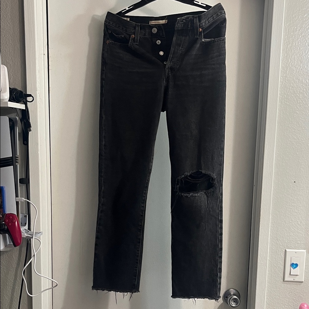 Levi's Black Distressed Ankle Jeans